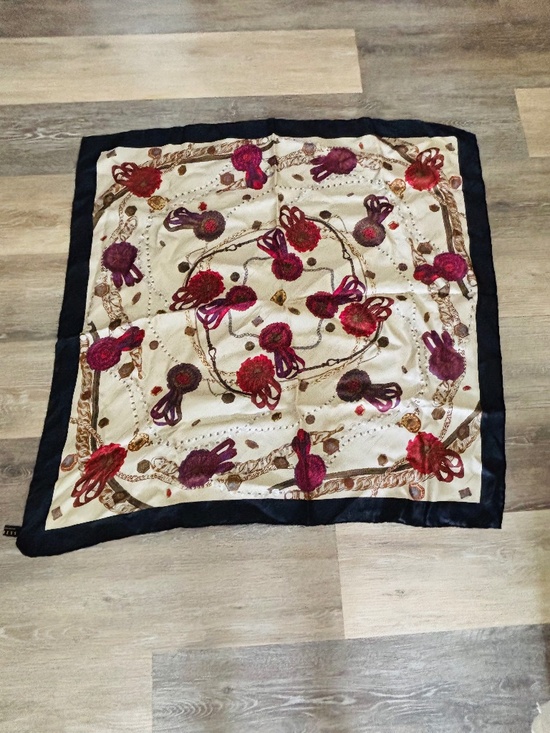 Compagnie Internationale Express Accessories - VINTAGE LATE 80'S/90'S LIMITED EXPRESS "COMPAGNIE INTERNATIONALE " SILK SCARF